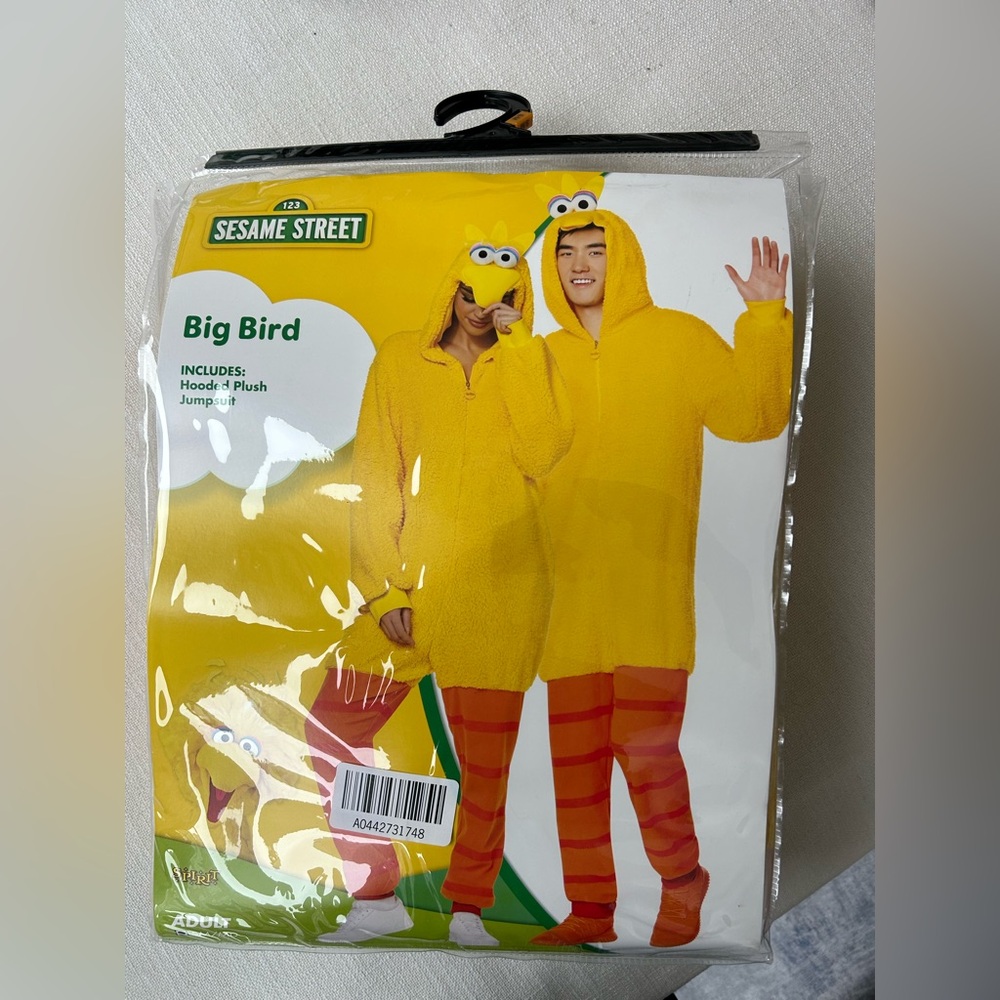 NEW!  Sesame Street Big Bird Adult Costume   S/M